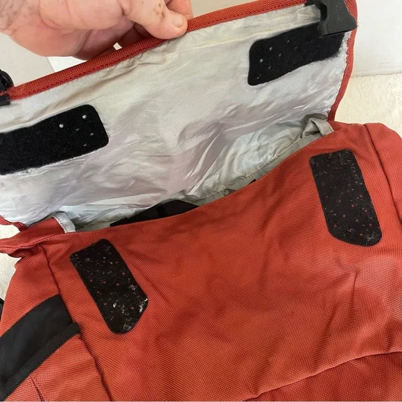 Patagonia Half Mass Laptop Messenger Bag Commuter Briefcase Orange Black - Picture 16 of 16